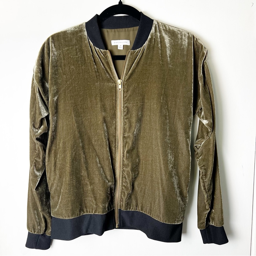Socialite - Women’s‎ Crushed Velvet Bomber Zip Up Jacket Green - Sz. XS